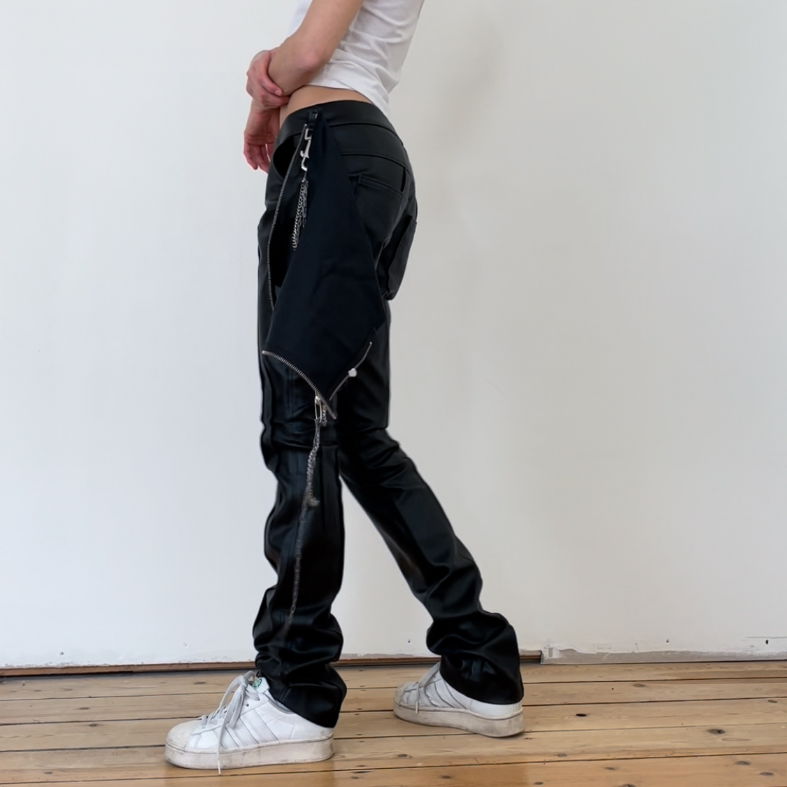 laugh-peas-211 Frauen Kunstlederhose ZIP